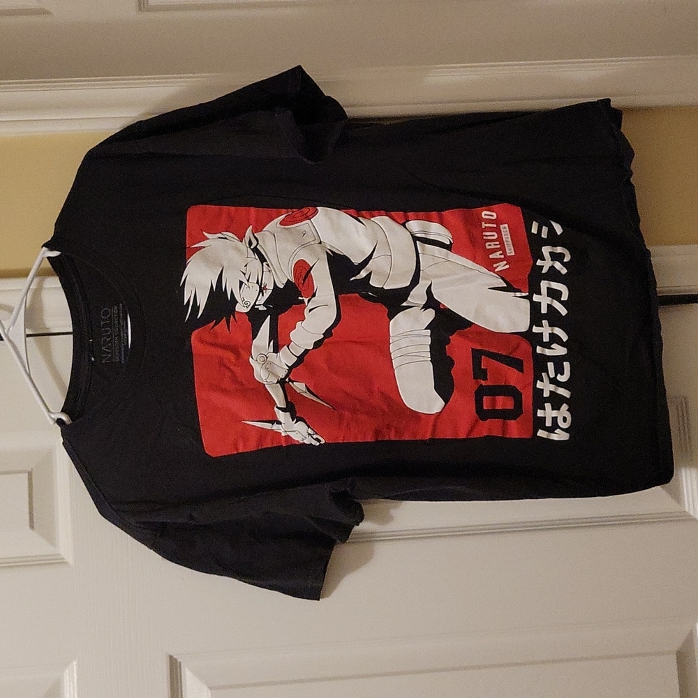 Men's used Naruto Short sleeve shirt
